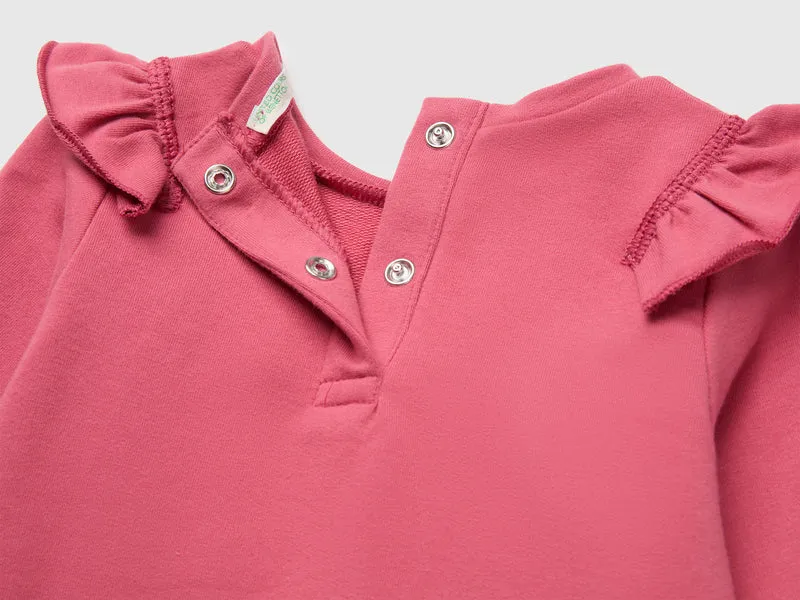 Geschlossenes Sweatshirt mit Rüschen