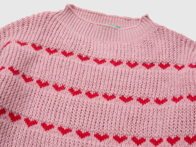 Pullover mit Herzstreifen
