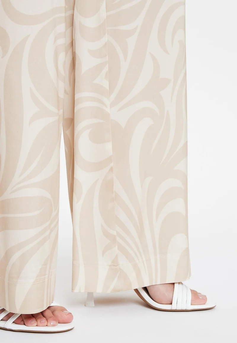 Satinhose Waposa