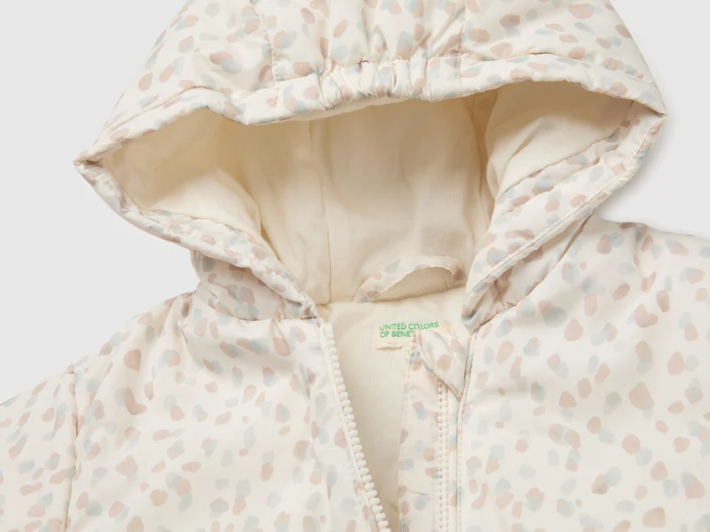 Gemusterte Jacke mit Kapuze