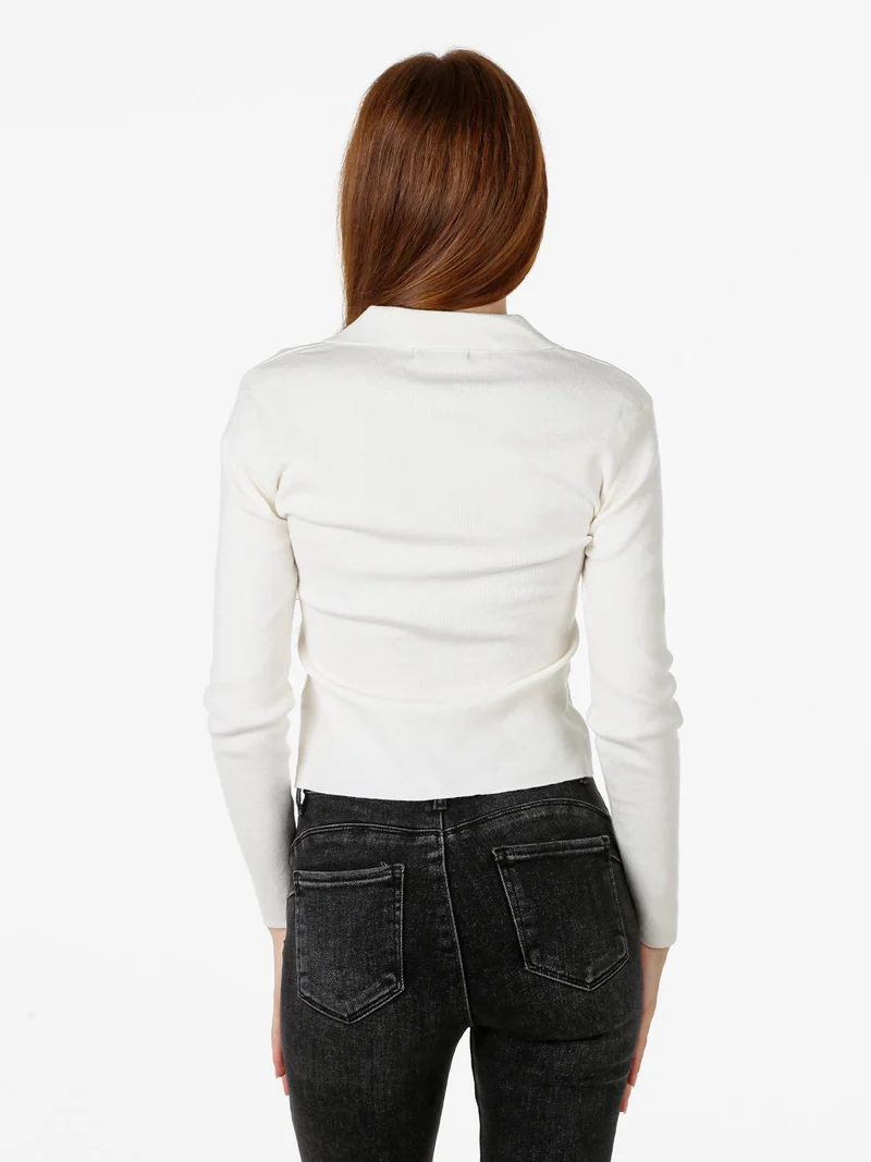 Maglia donna con scollo a V e colletto - bianco