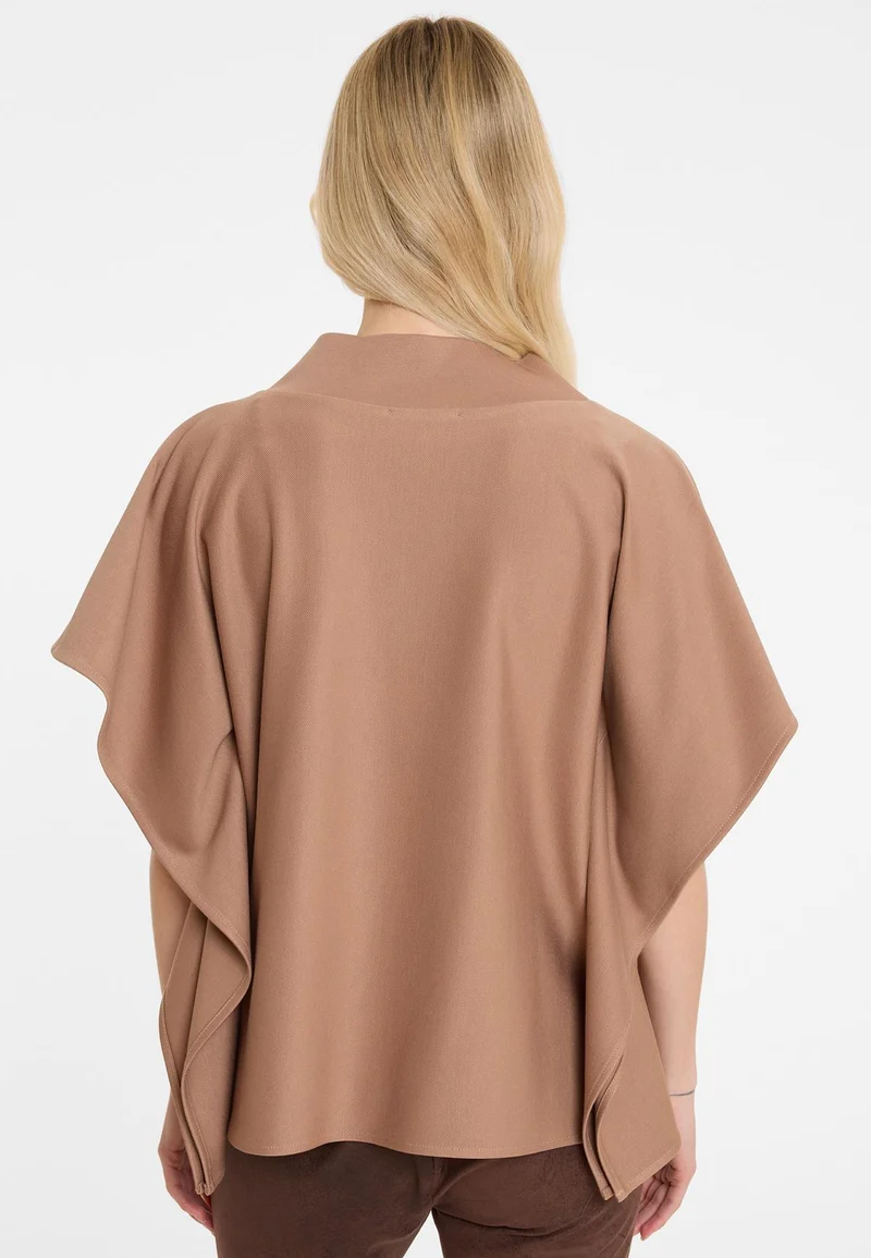 Modernes Top Akora