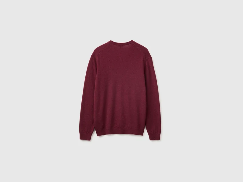 Burgunderfarbener V-Ausschnitt-Pullover aus reiner Merinowolle