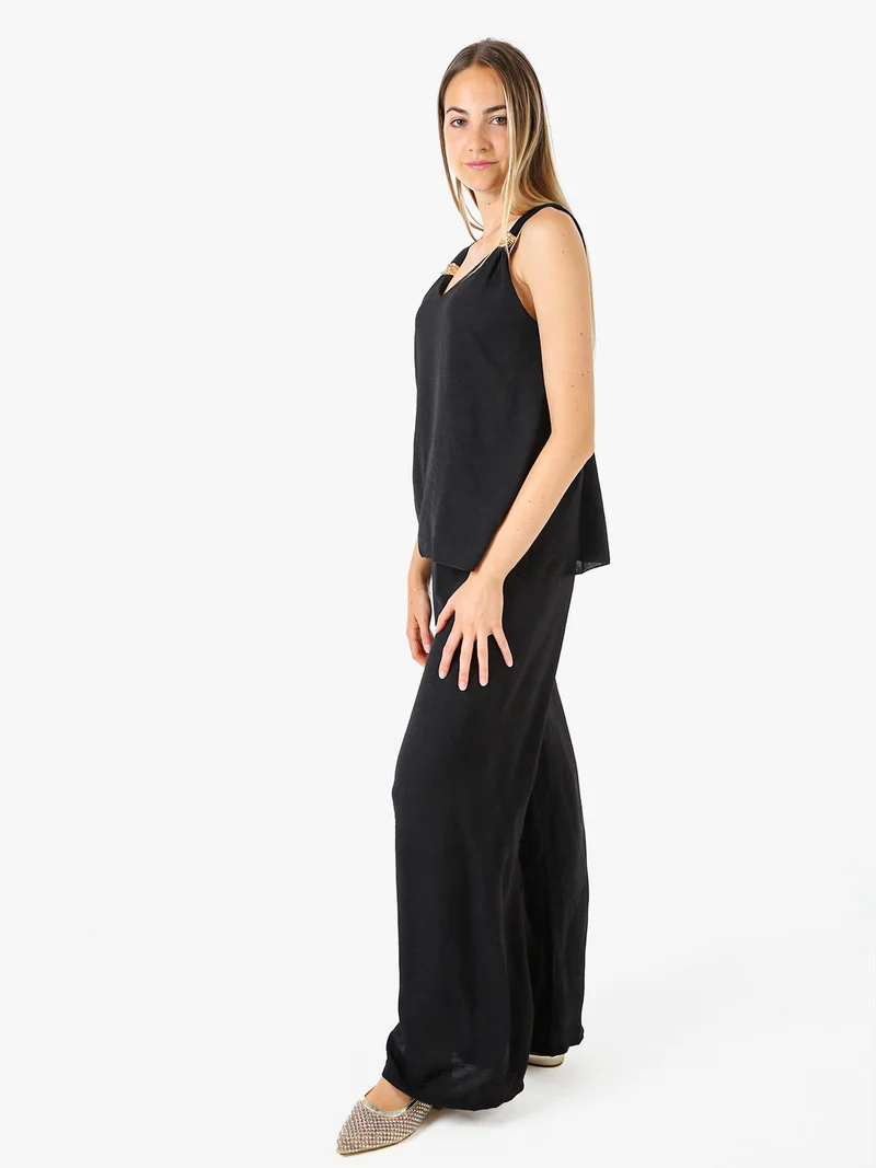 Completo casual da donna con top e pantaloni a gamba larga - nero
