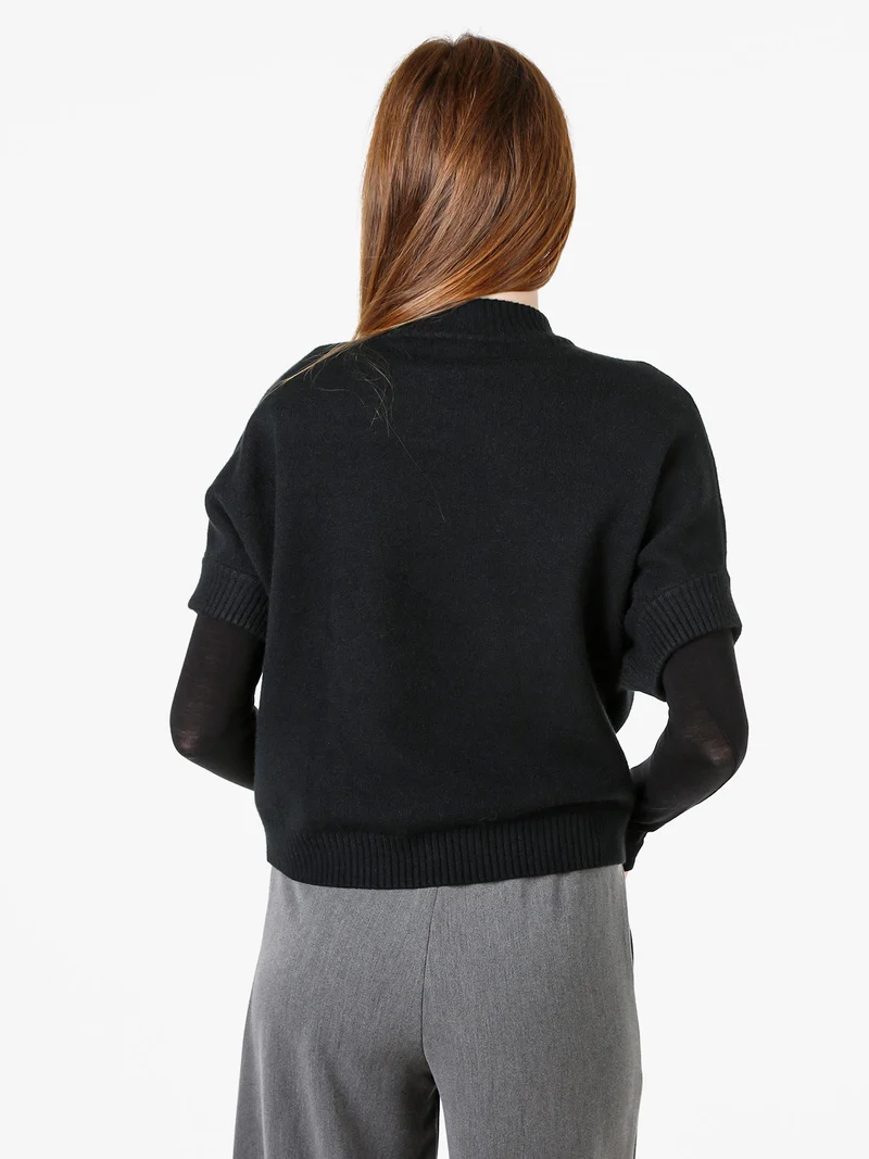 Maglia donna poncho accollata con maniche corte - nero
