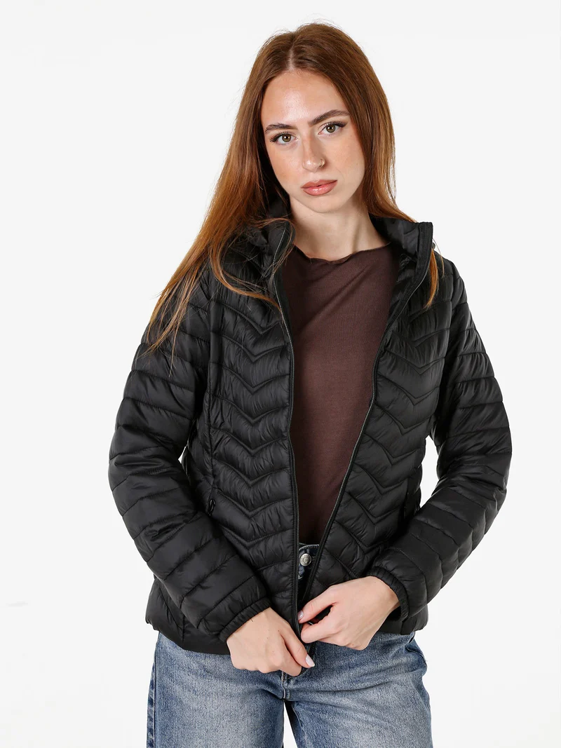Giubbino donna modello 100 grammi con cappuccio removibile e zip - nero