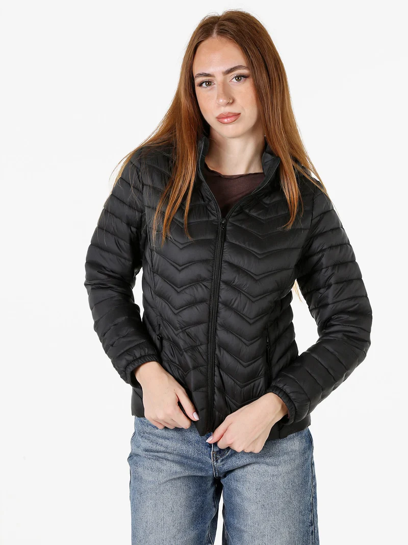 Giubbino donna modello 100 grammi con cappuccio removibile e zip - nero