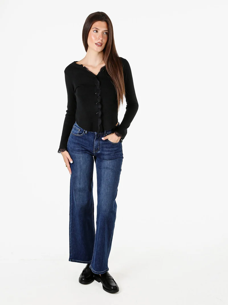 Cardigan donna in maglia con bottoni e maniche a campana con dettagli in pizzo - nero
