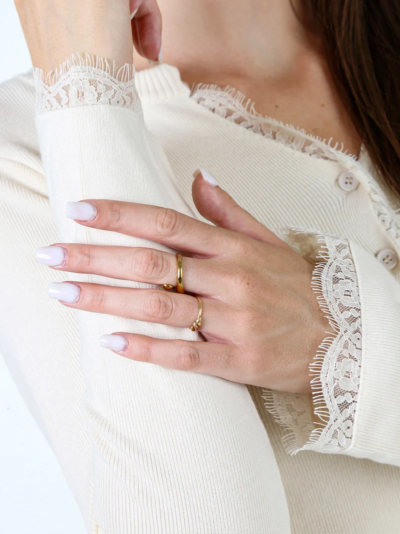 Cardigan donna in maglia con bottoni e maniche a campana con dettagli in pizzo - beige