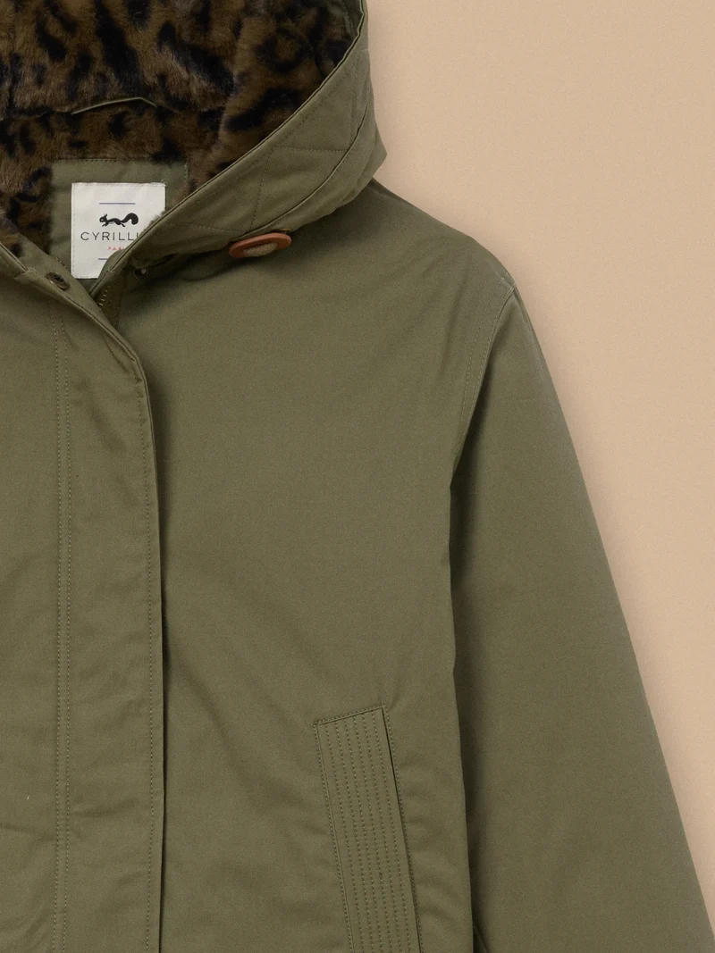 Mädchen-Parka, kurz, mit Leoprint-Futter