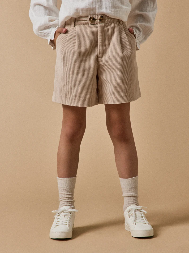 Mädchen-Shorts aus Velours mit hohem Bund