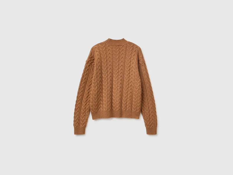 Rollkragenpullover mit Zopfmuster aus einem Woll-Kaschmir-Mischgewebe