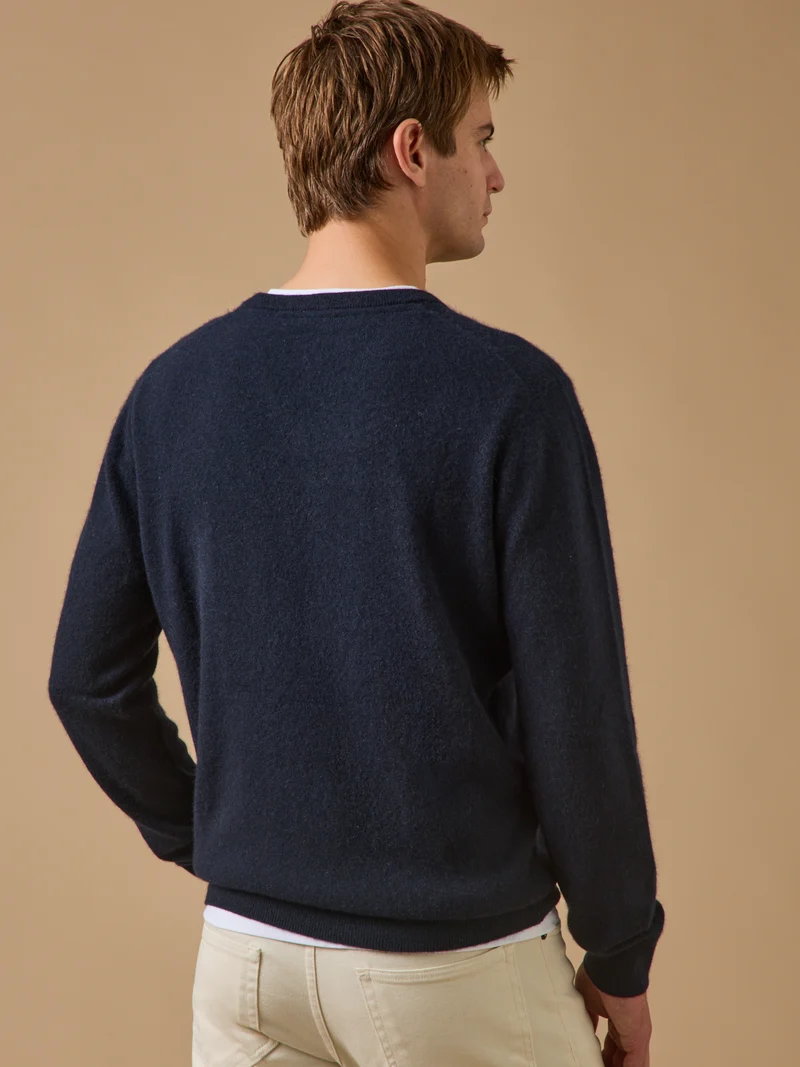Herrenpullover mit V-Ausschnitt – Cashmere-Kollektion