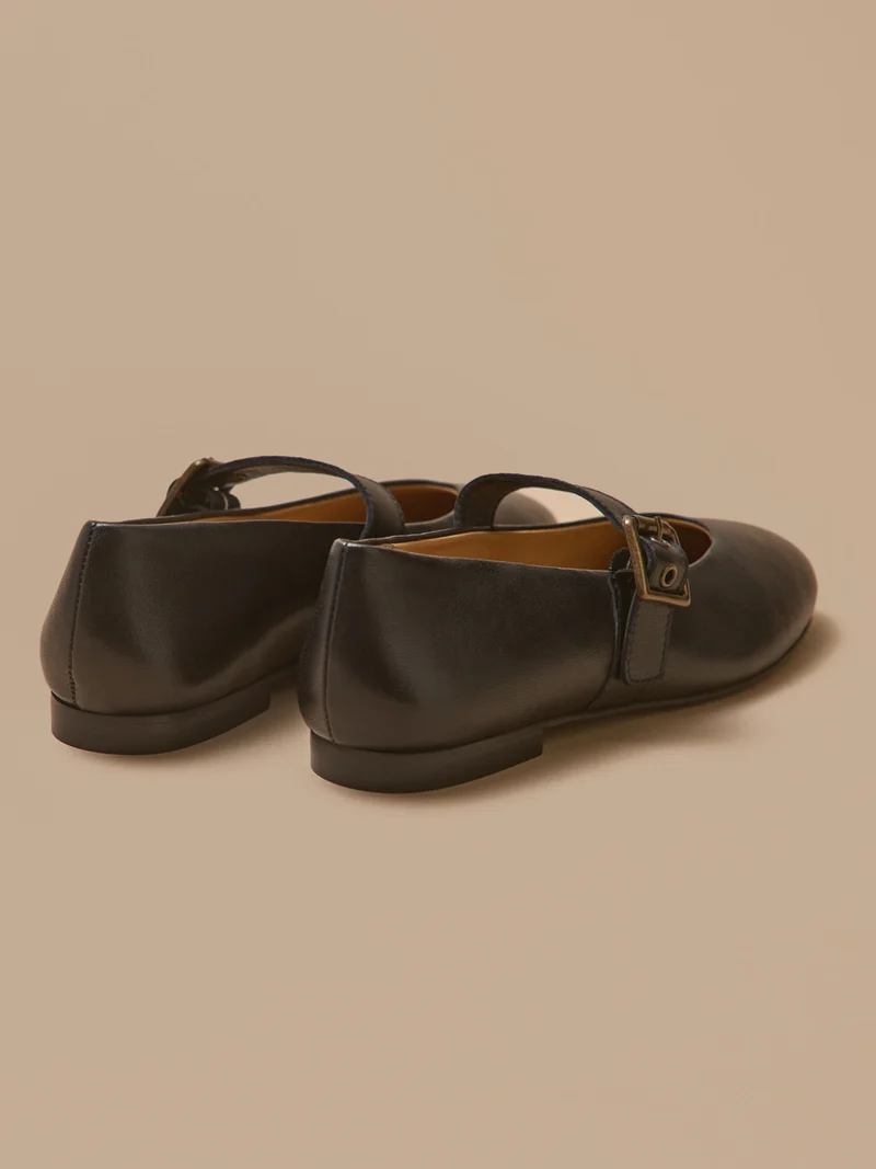Damen-Ballerinas aus Leder mit Riemchen