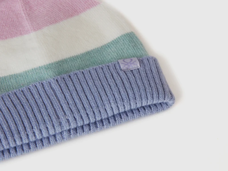 Mütze mit Multicolor-Streifen