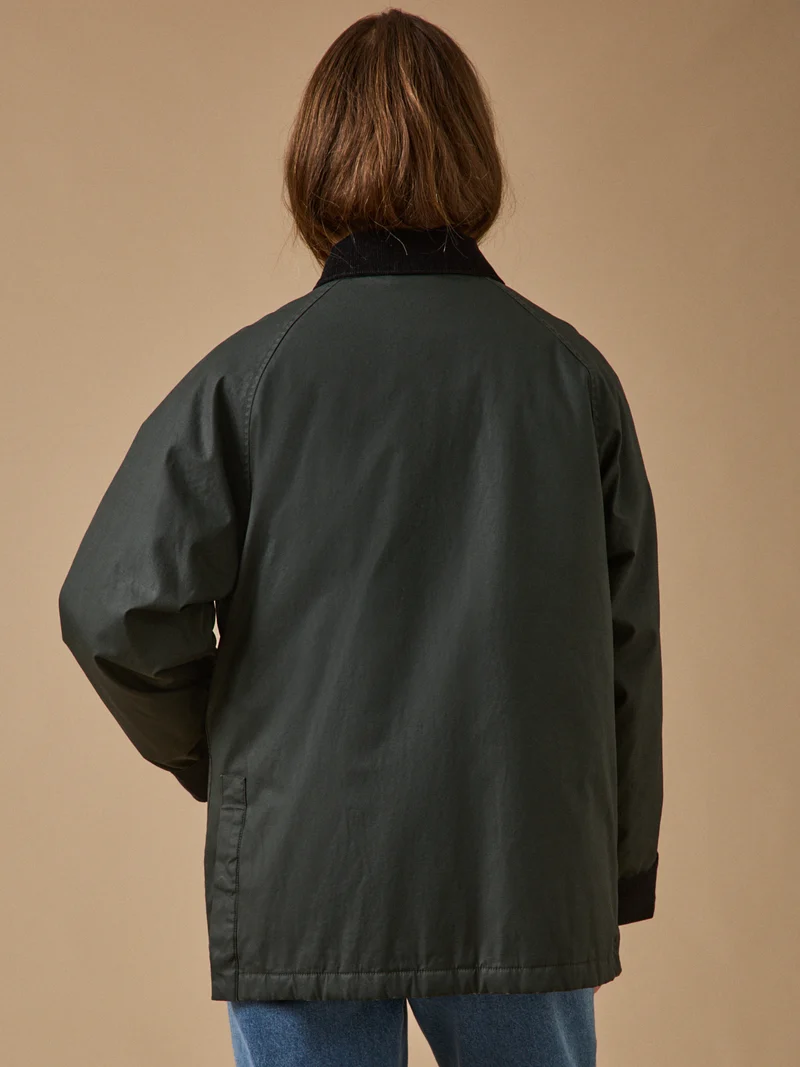 Damenjacke aus beschichteter Baumwolle