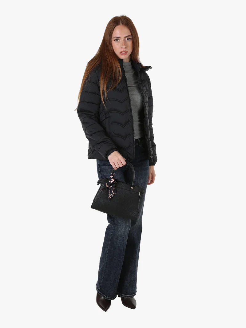 Giubbotto donna imbottito con cappuccio e zip - nero