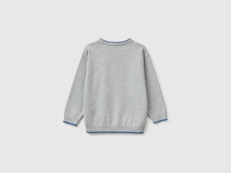 Pullover aus 100 % Baumwolle mit kontrastierenden Kanten