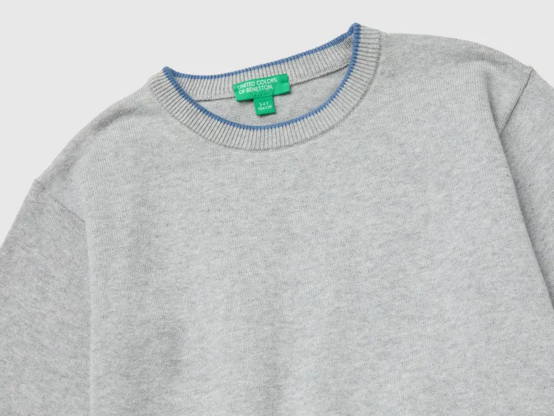 Pullover aus 100 % Baumwolle mit kontrastierenden Kanten