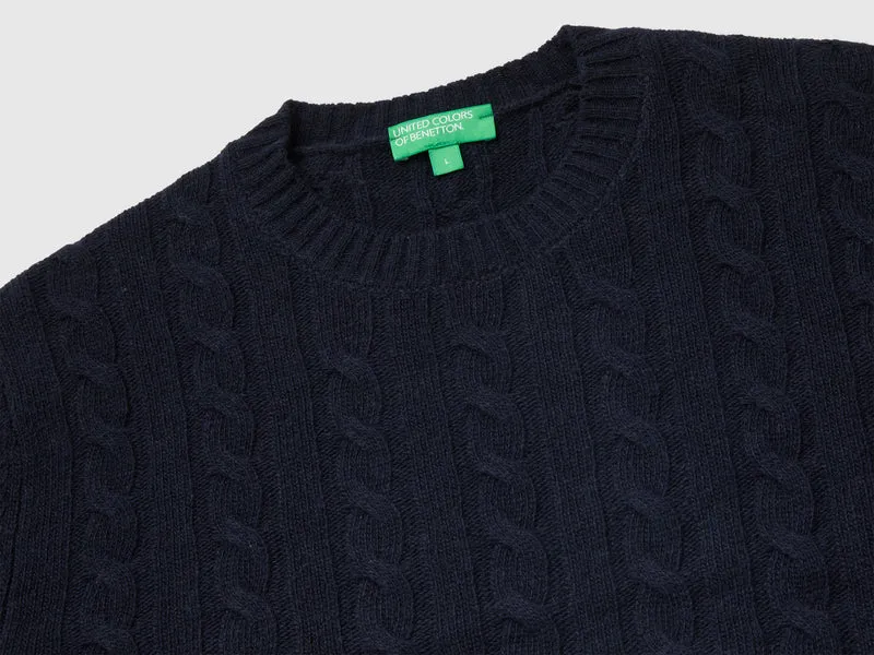 Rundhals-Pullover mit Zopfmuster aus Wolle-Mischgewebe
