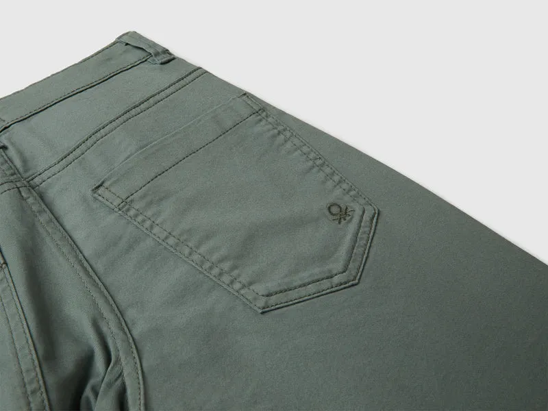 Fünf-Taschen-Hose aus Stretch-Baumwolle