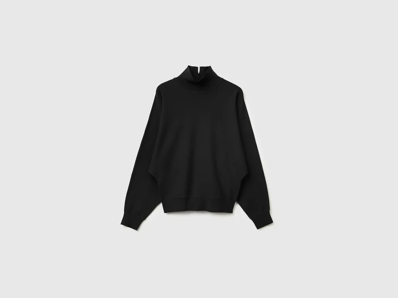 Pullover mit hohem Kragen und Fledermausärmeln
