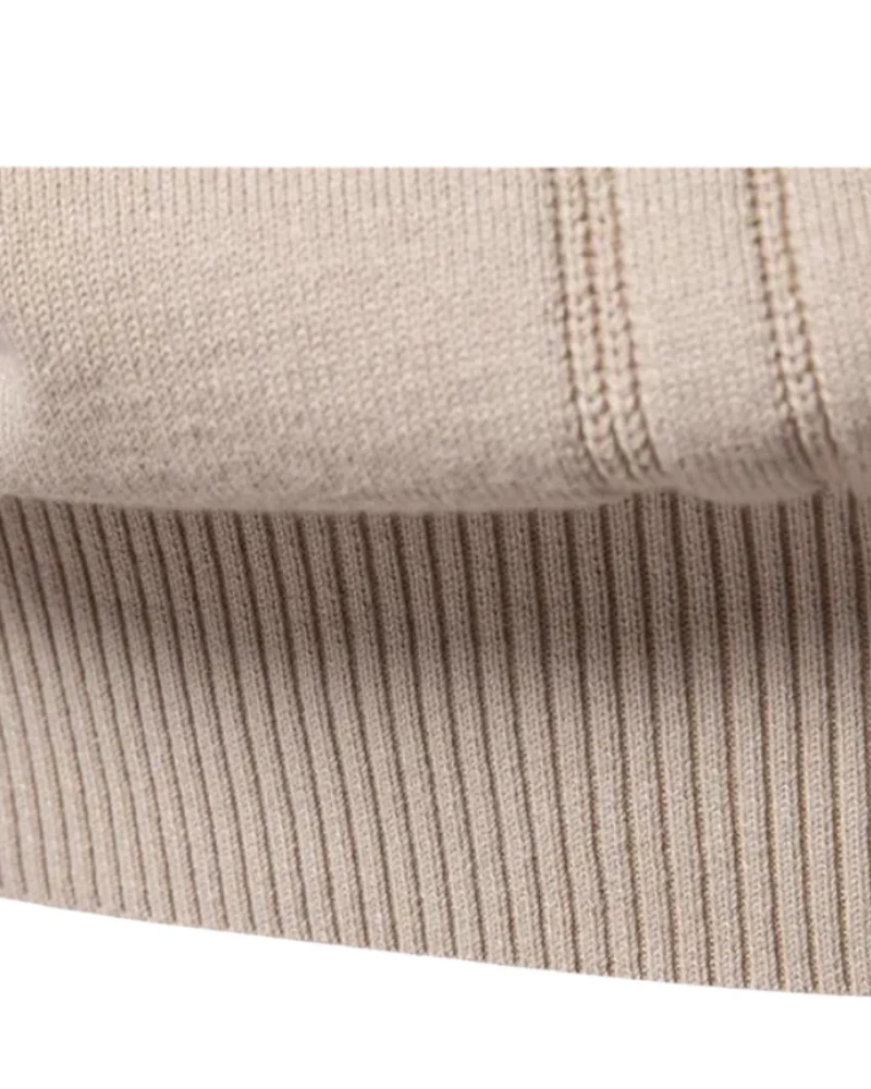 Men's Sweater With Checkered Design