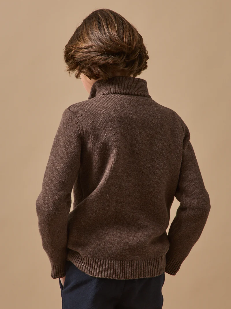 Jungenpullover mit Troyerkragen