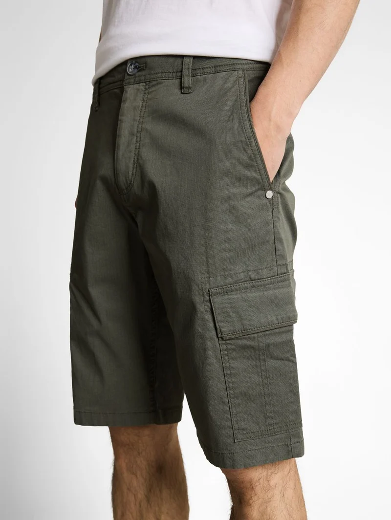 regular printed cargo short