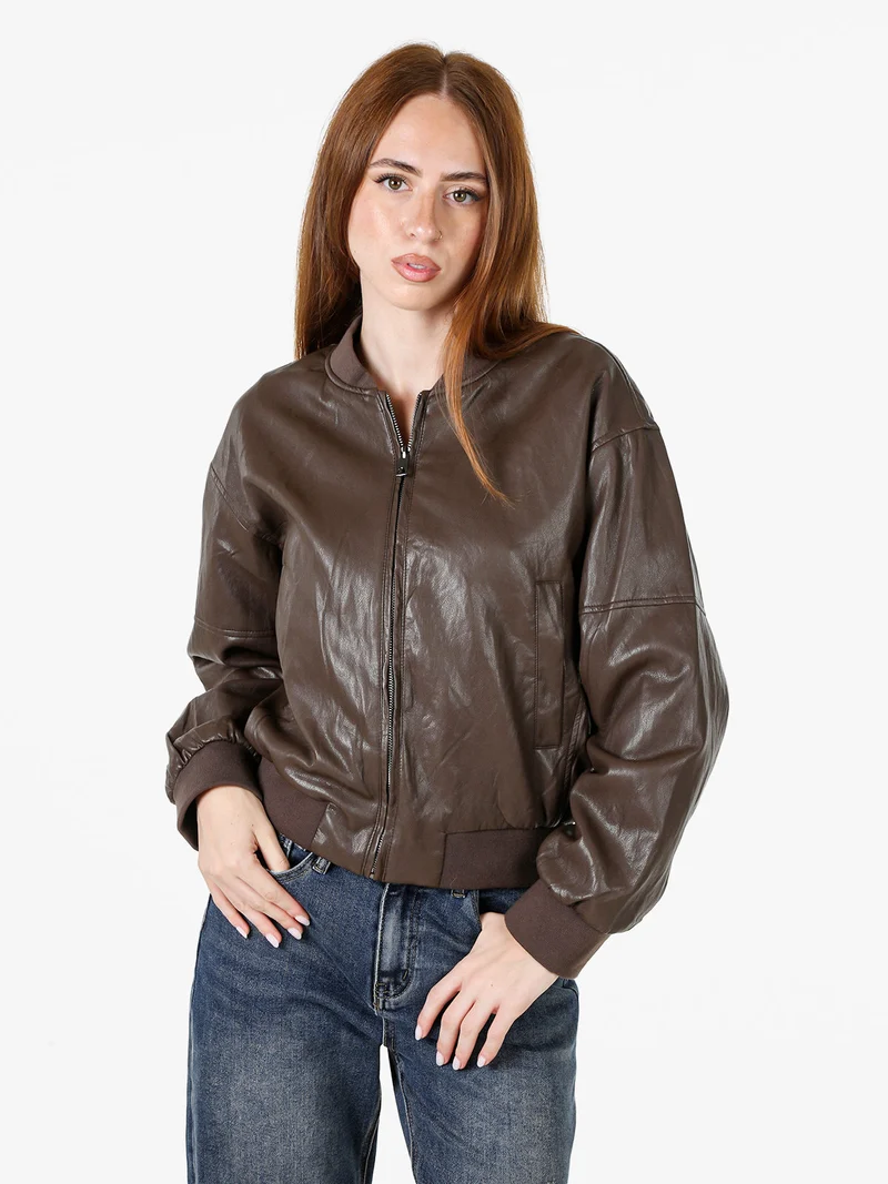 Giacca ecopelle da donna con zip - marrone