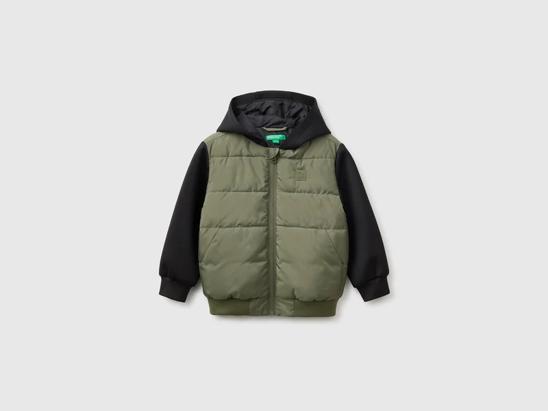 Jacke mit Neopreneinsätzen