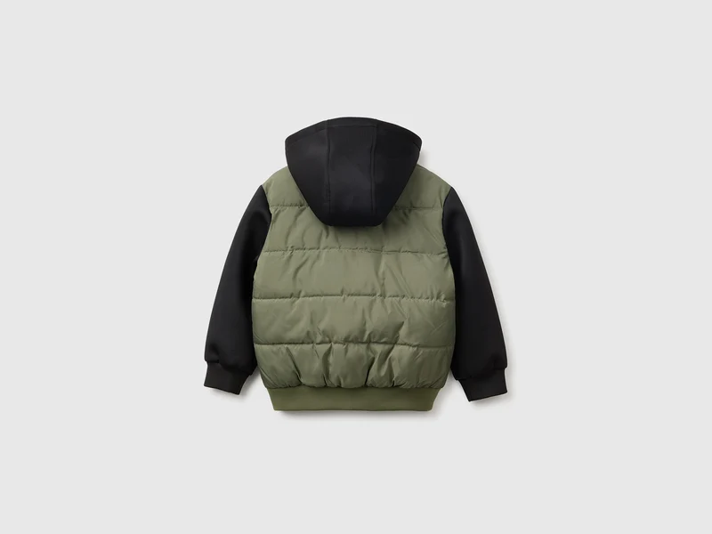 Jacke mit Neopreneinsätzen