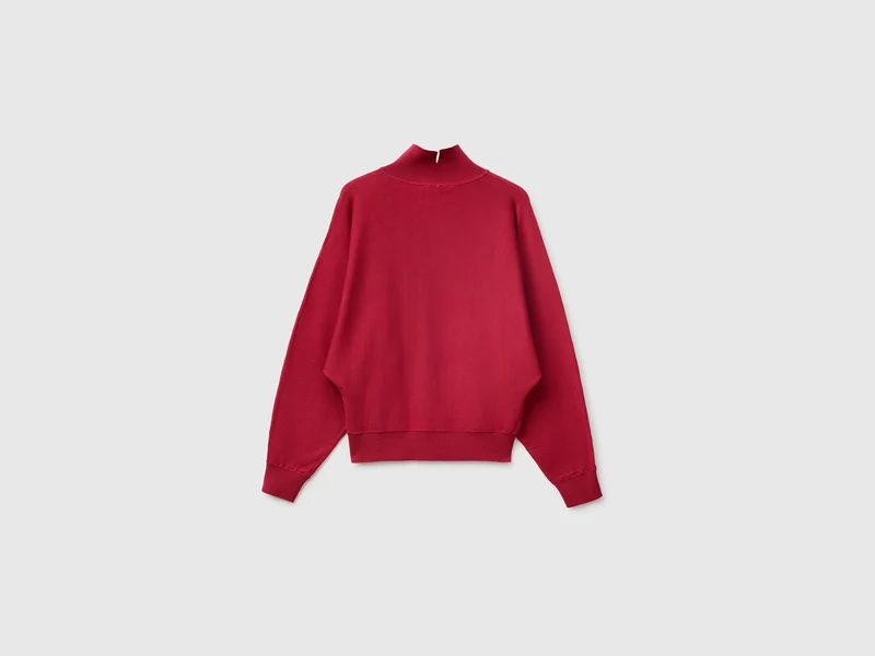 Pullover mit hohem Kragen und Fledermausärmeln