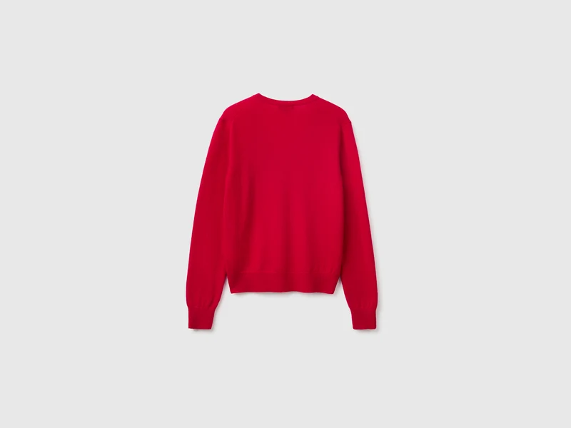 Pflaumenroter V-Ausschnitt-Pullover aus reiner Merinowolle
