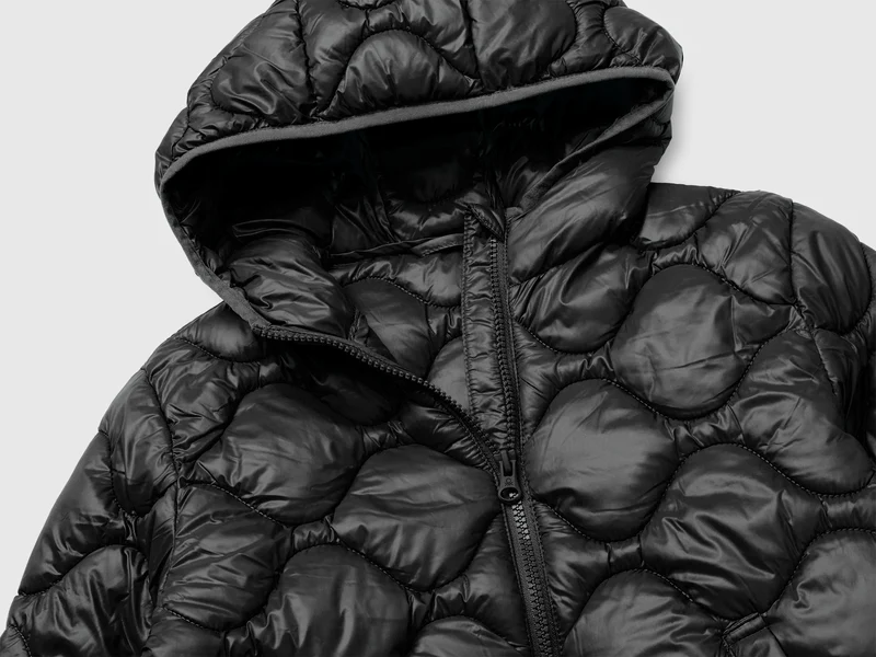 Wattierte Jacke mit Kapuze