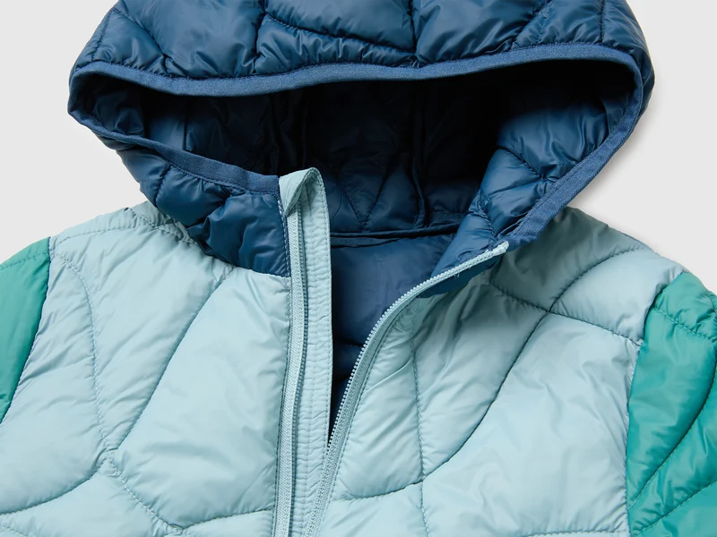 Wattierte Jacke mit Kapuze