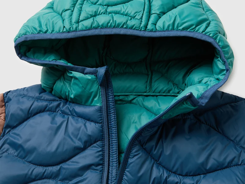 Wattierte Jacke mit Kapuze