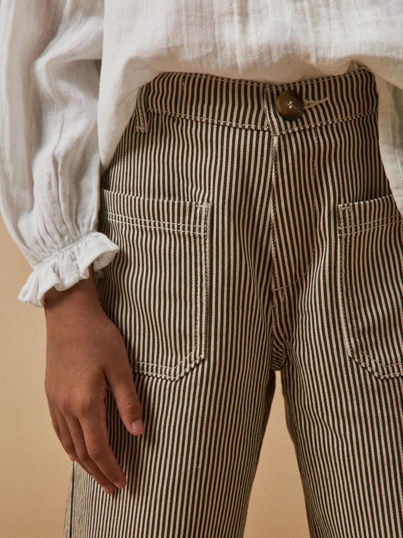 Mädchenhose, gerade geschnitten, gestreift