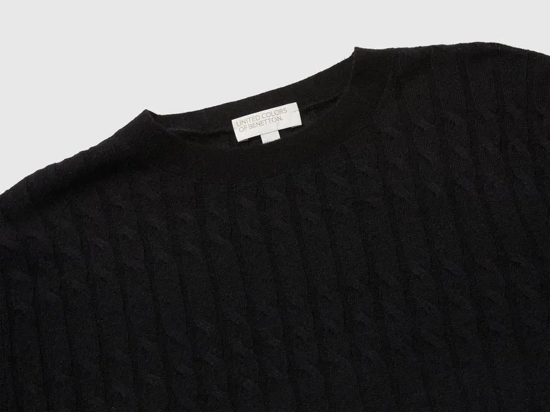 Ultraleichter Zopfstrickpullover aus Wollmischung