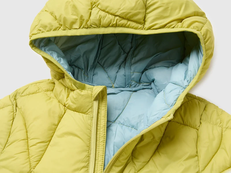 Wattierte Jacke mit Kapuze