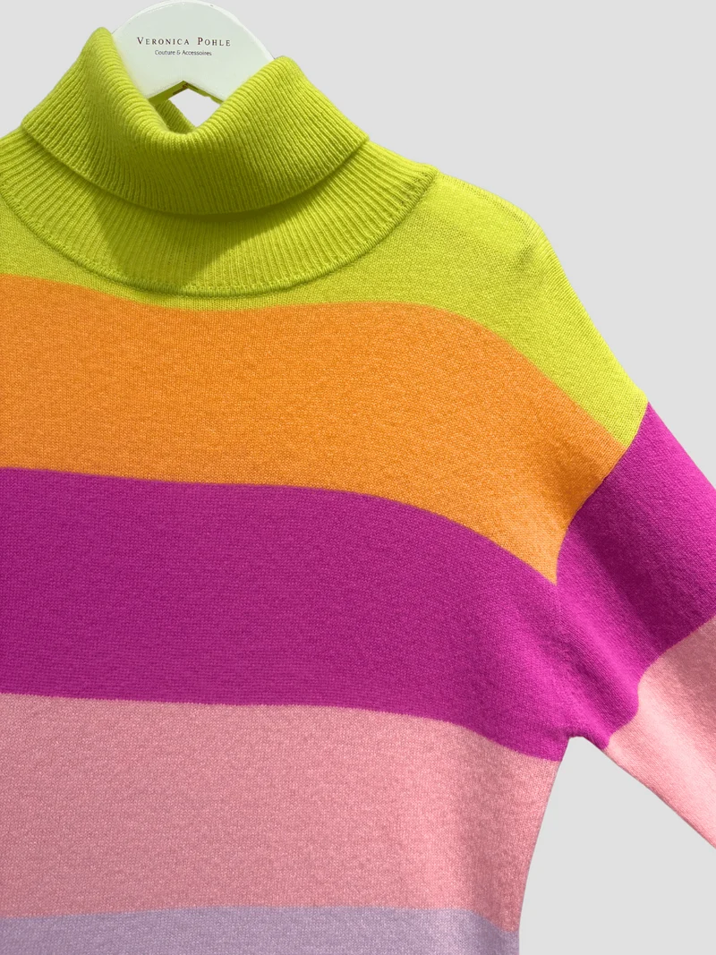 Rainbow Roll Neck