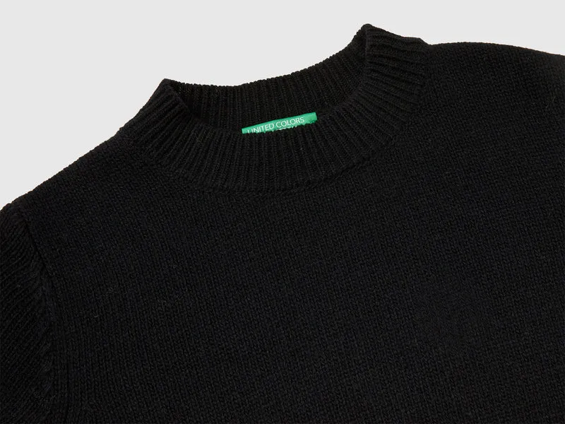 Rollkragenpullover mit Paillettenbesatz