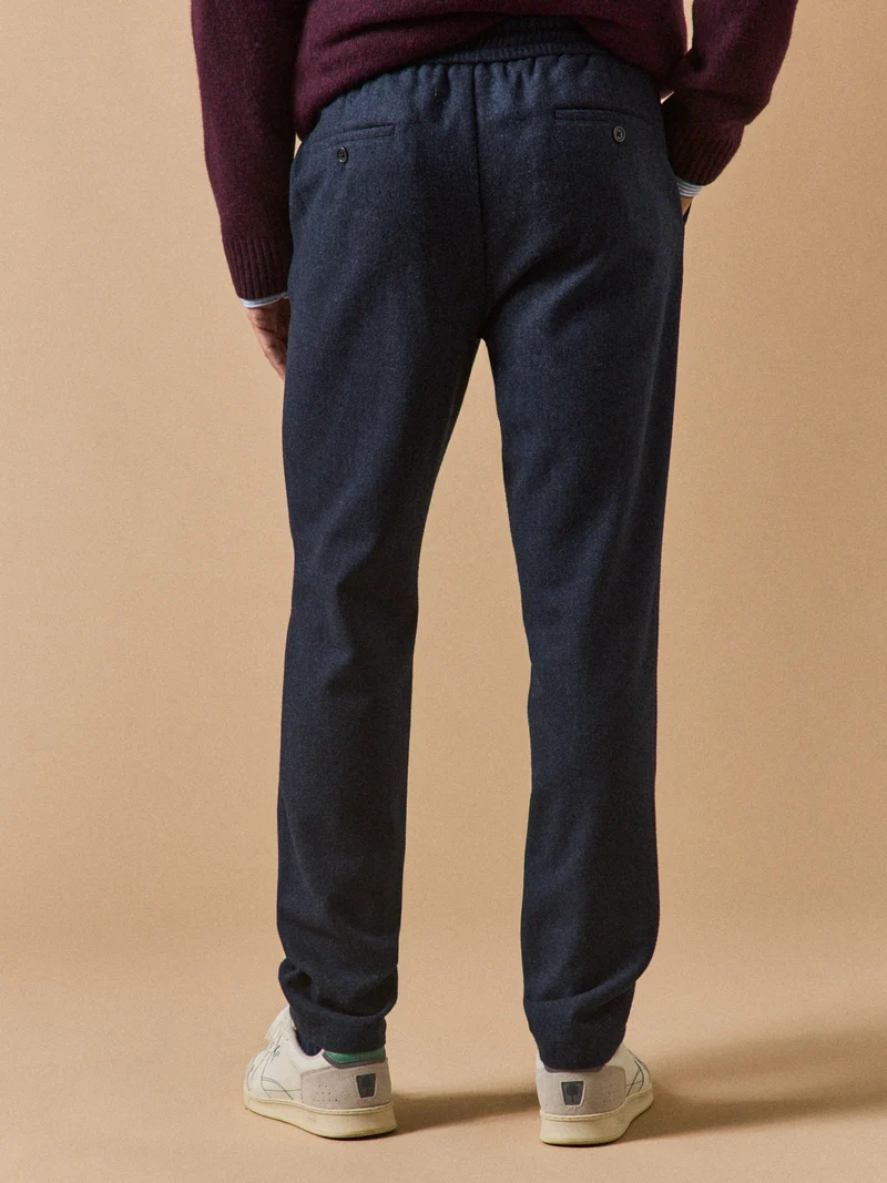 Herrenhose aus Wolltuch mit Elastikbund