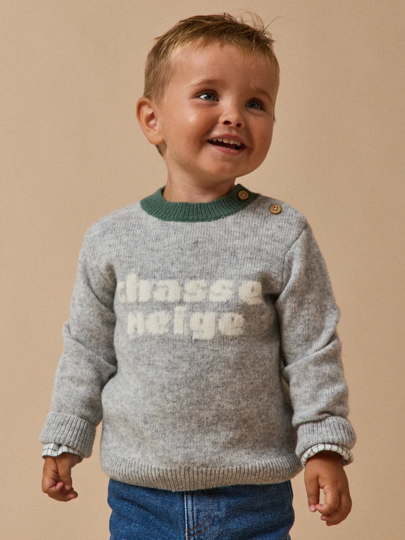 Babypullover aus Wolle mit Bärenmotiv