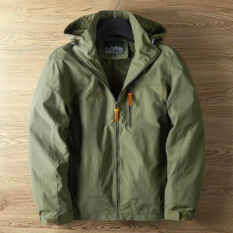 Elegant Lightweight Men's Jacket