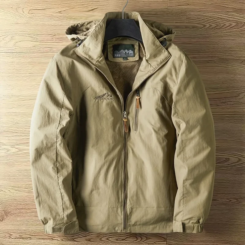 Elegant Lightweight Men's Jacket