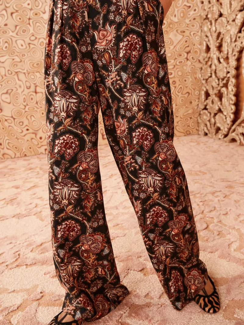 Valencia Hose