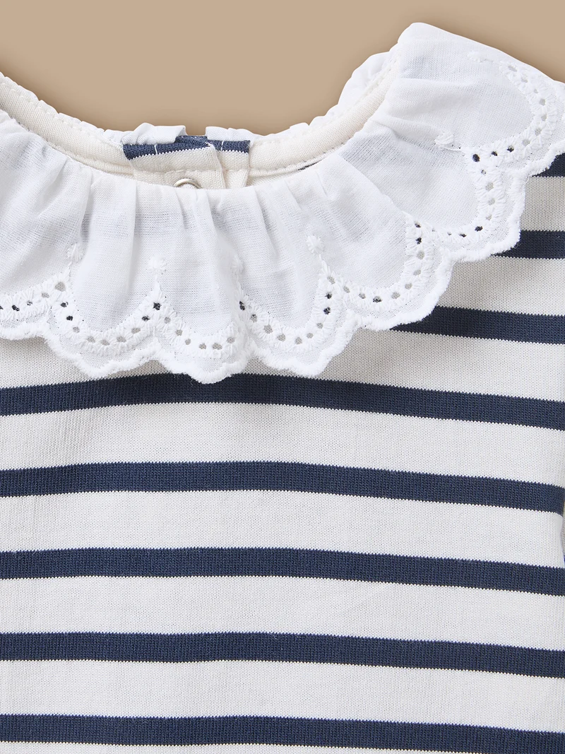 Baby-Ringelshirt mit Kragen aus Broderie Anglaise