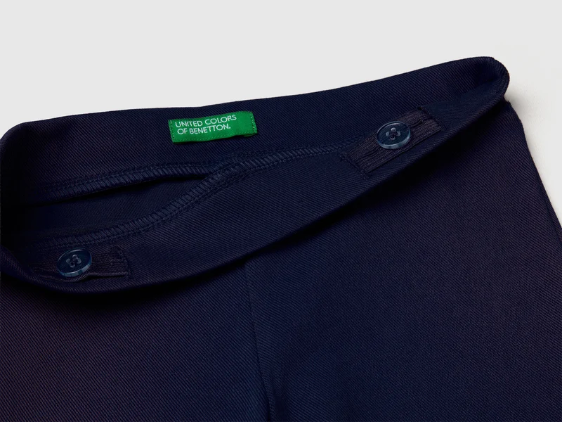 Hose aus elastischer Baumwolle