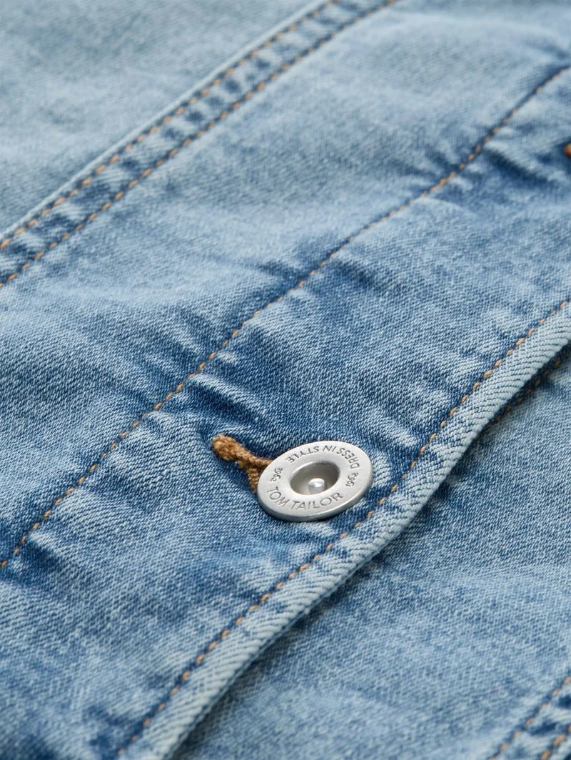 DENIM JACKET